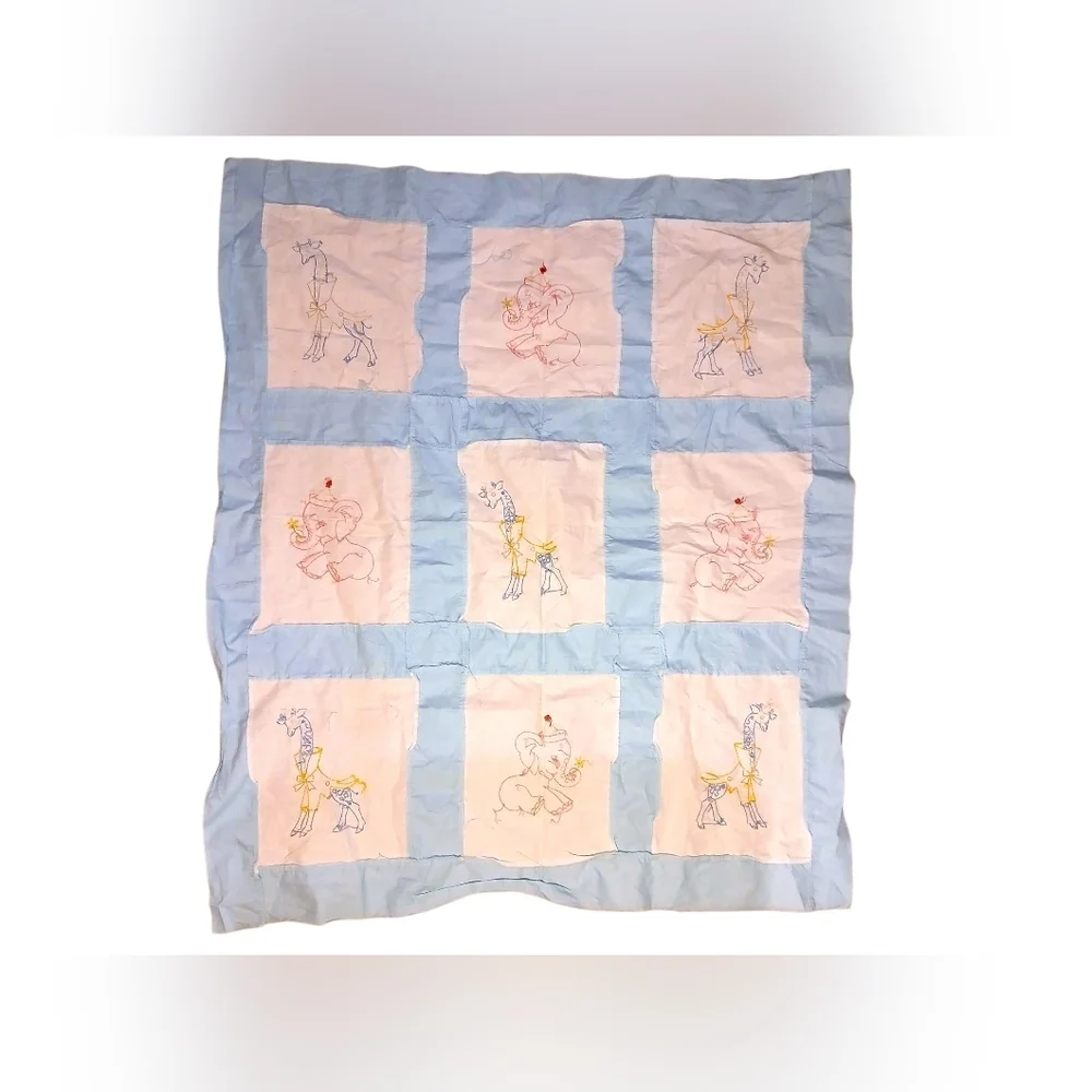 Vintage Quilt Topper Hand Made Hand Embroidred 9 Squares With Blue Edging